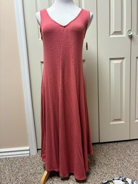 GAP Size Small Sleeveless V-Neck Maxi Dress in Punch Pink
